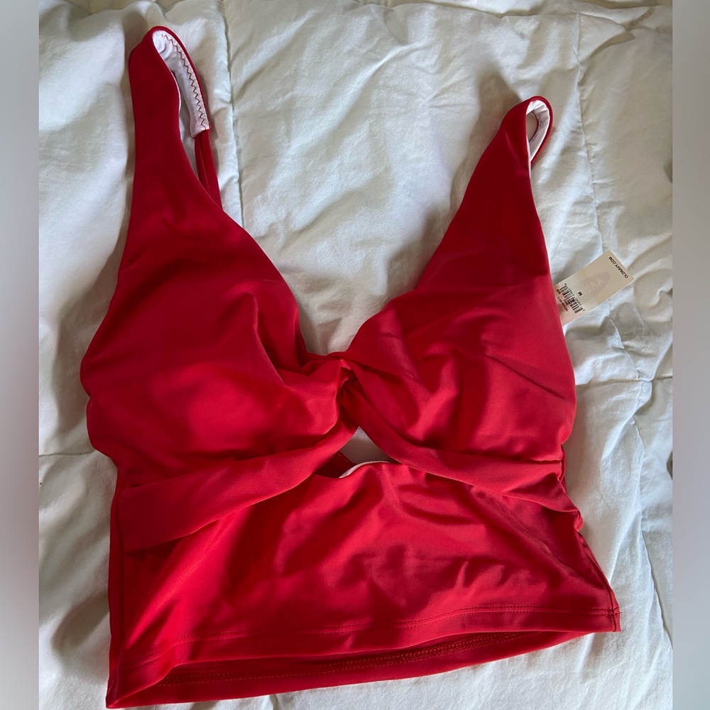 Bikini top. Old navy size M red